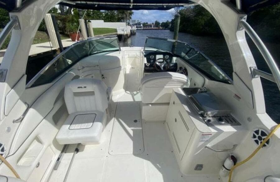 2010 Sea Ray 300 SLX