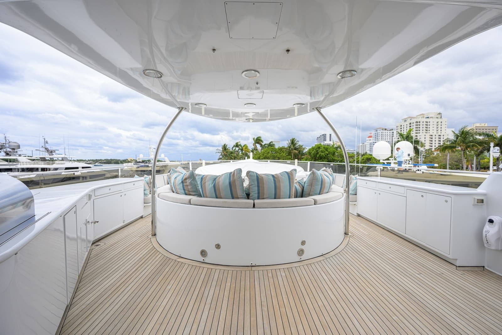 2003 Cheoy Lee Tri-Deck