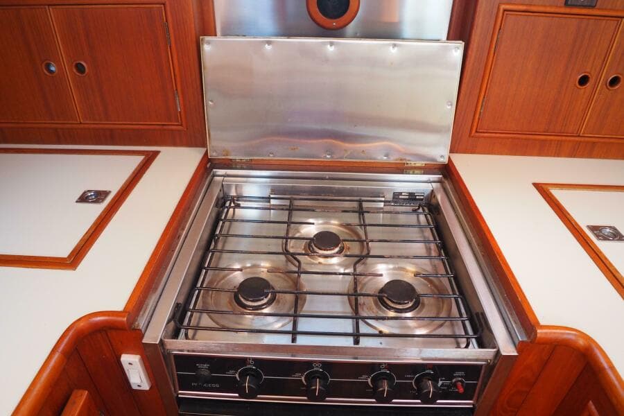 1995 Grand Banks 38 Eastbay EX