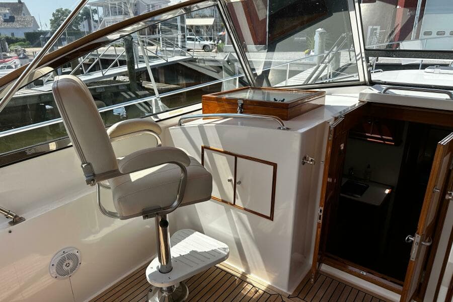 1995 Grand Banks 38 Eastbay EX