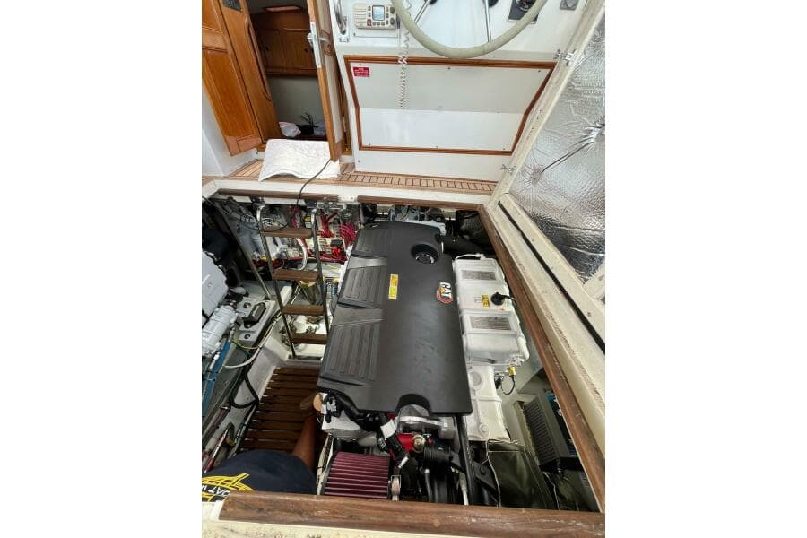 1995 Grand Banks 38 Eastbay EX