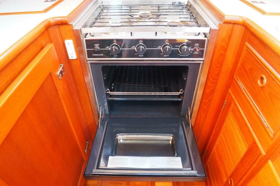 1995 Grand Banks 38 Eastbay EX