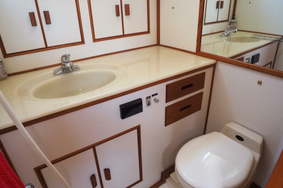 1995 Grand Banks 38 Eastbay EX