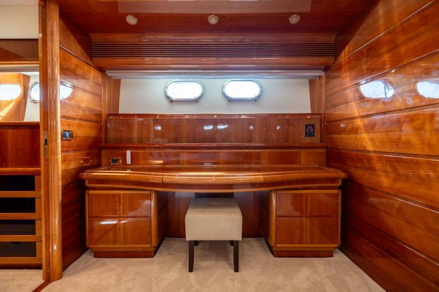 2001 Ferretti 94 Raised Pilothouse - Dreamchaser -Master Stateroom