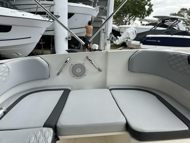 2023 Bayliner M17