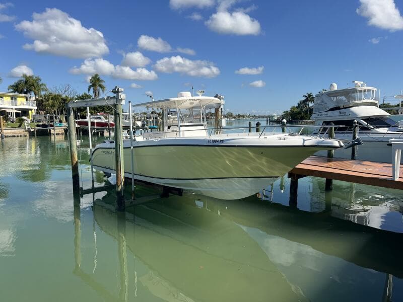 2005 Century 3200 Center Console