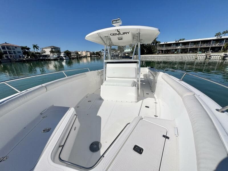 2005 Century 3200 Center Console