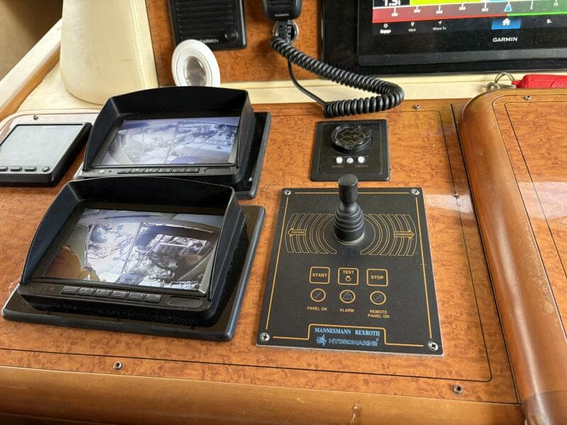 1999 Ferretti Yachts 80 RPH