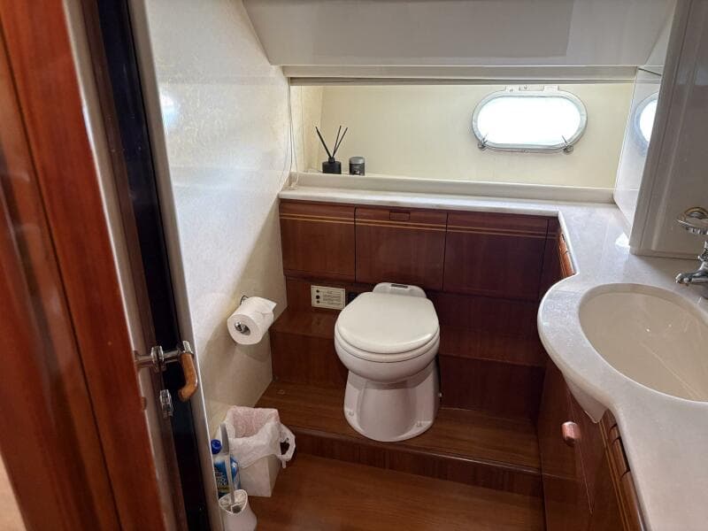 1999 Ferretti Yachts 80 RPH