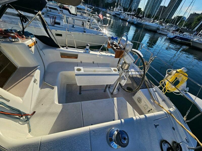 2001 Catalina 380