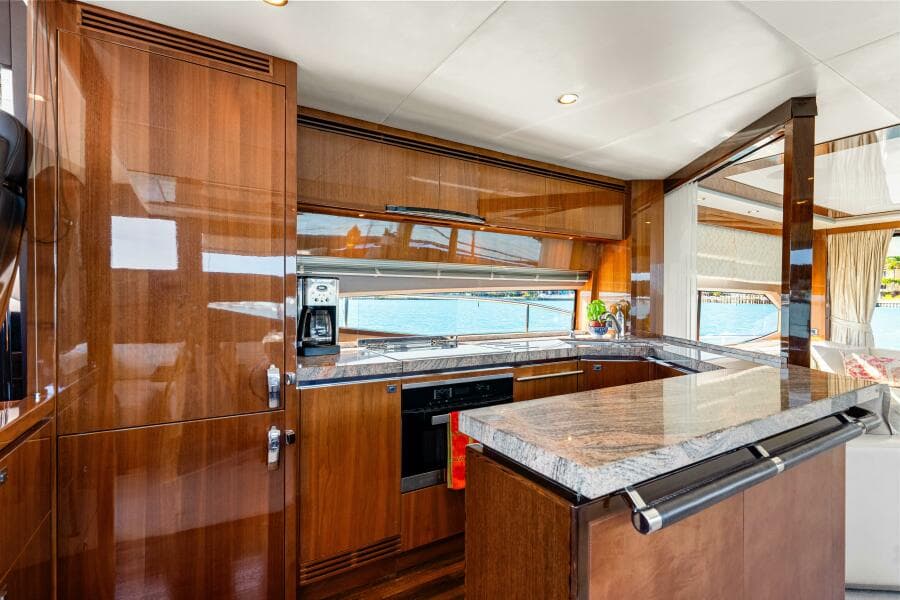 2014 Princess Y72