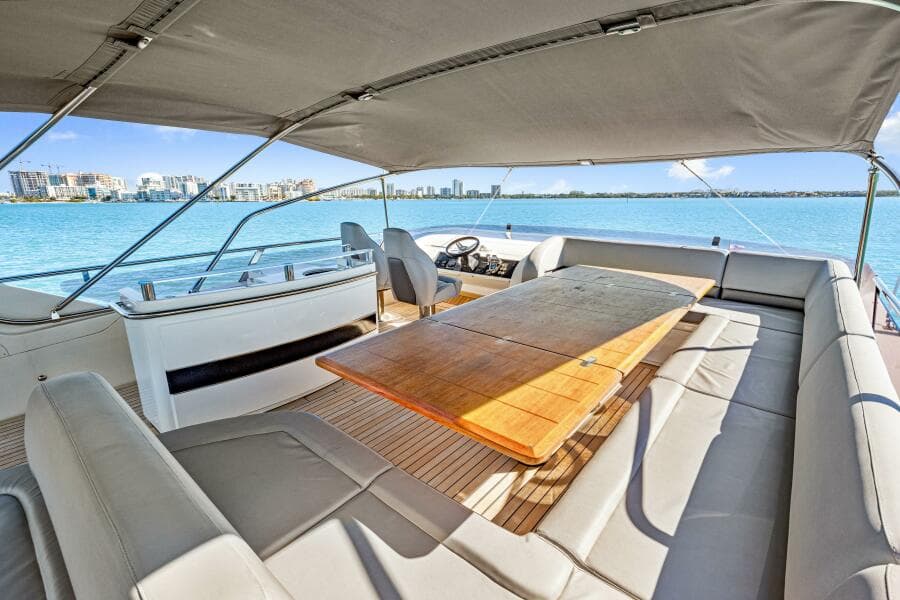 2014 Princess Y72