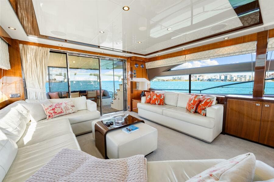 2014 Princess Y72