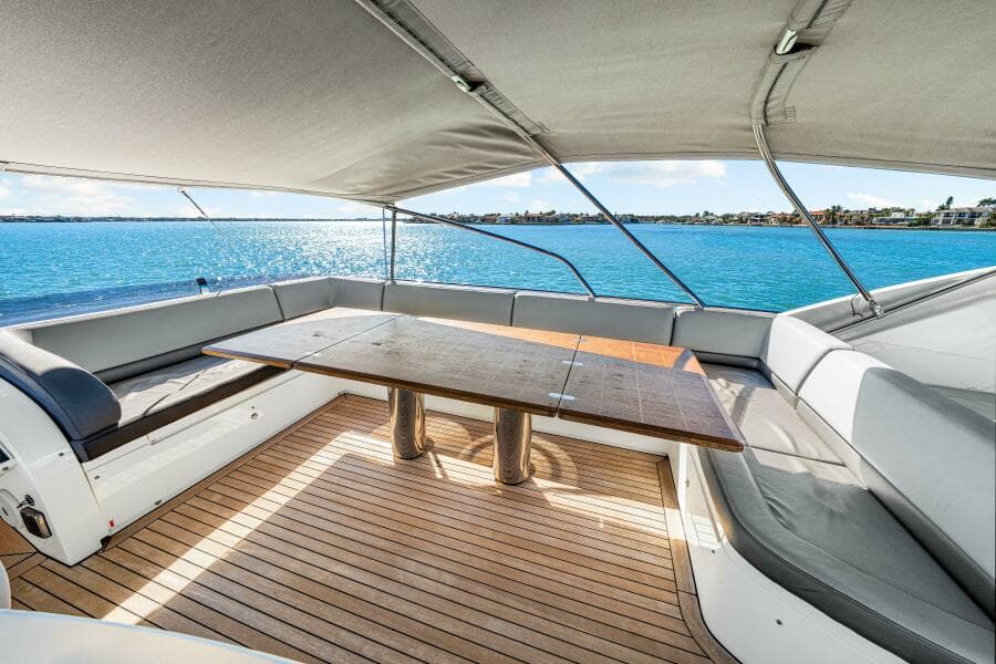 2014 Princess Y72