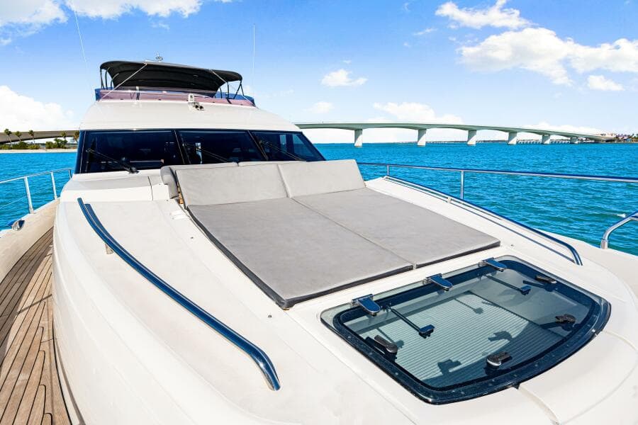 2014 Princess Y72