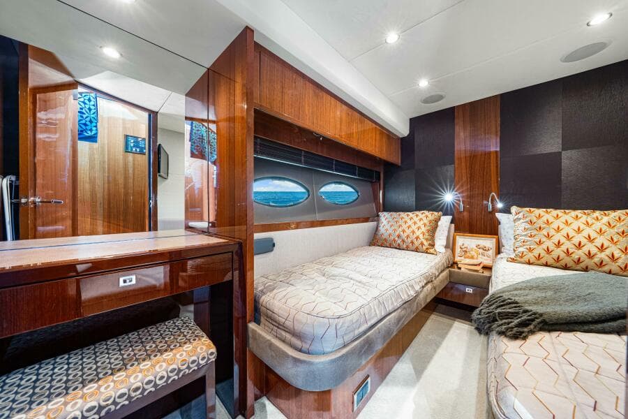 2014 Princess Y72