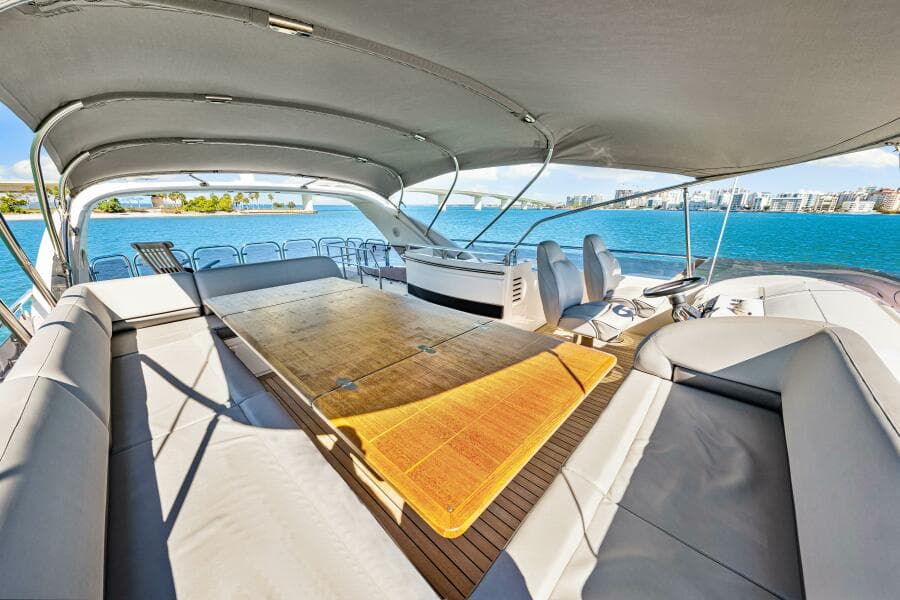 2014 Princess Y72
