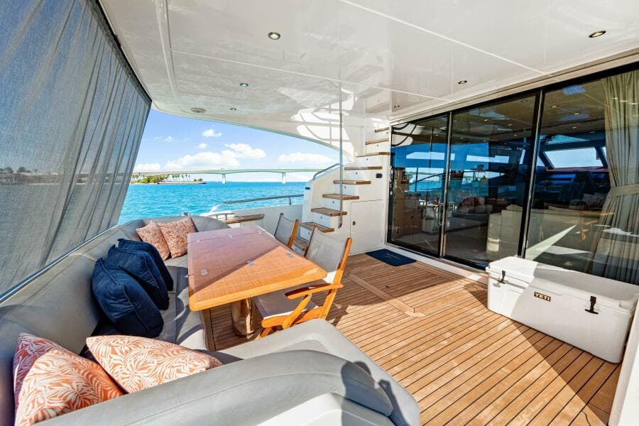 2014 Princess Y72