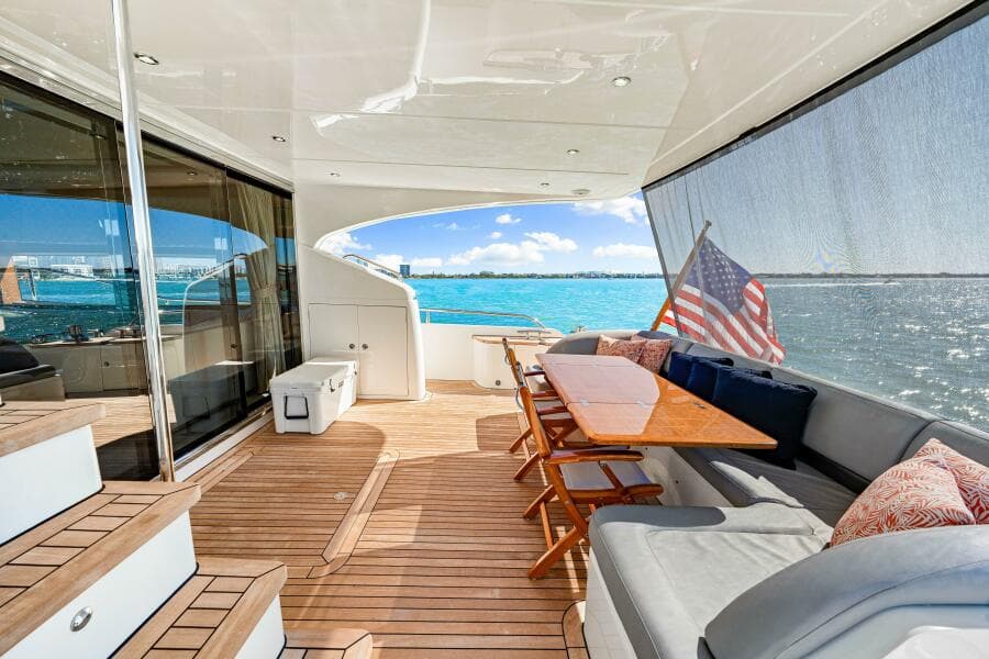 2014 Princess Y72
