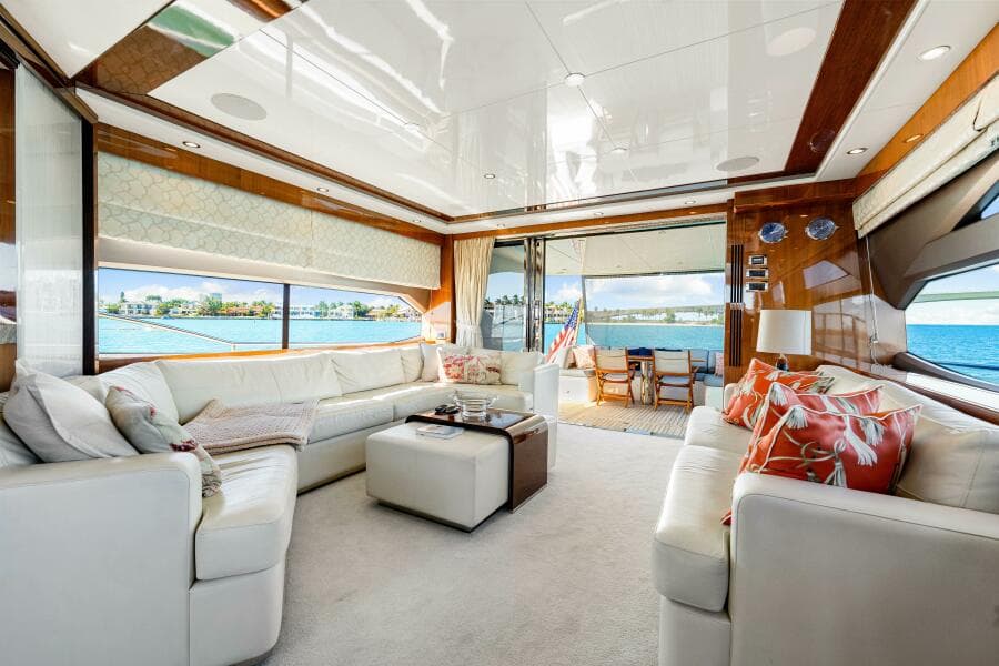 2014 Princess Y72
