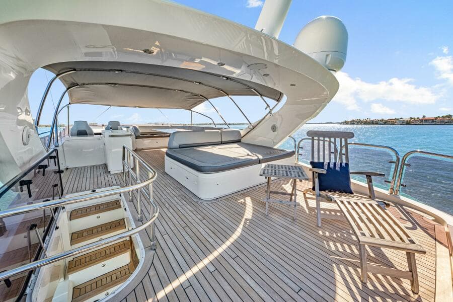 2014 Princess Y72