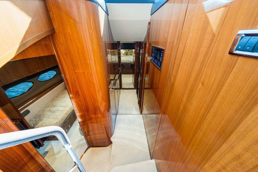 2014 Princess Y72