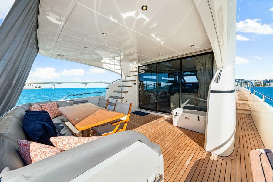2014 Princess Y72