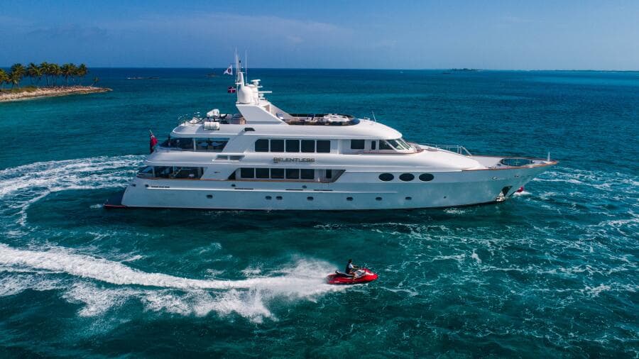 2001 Trinity Yachts Tri-Deck MY