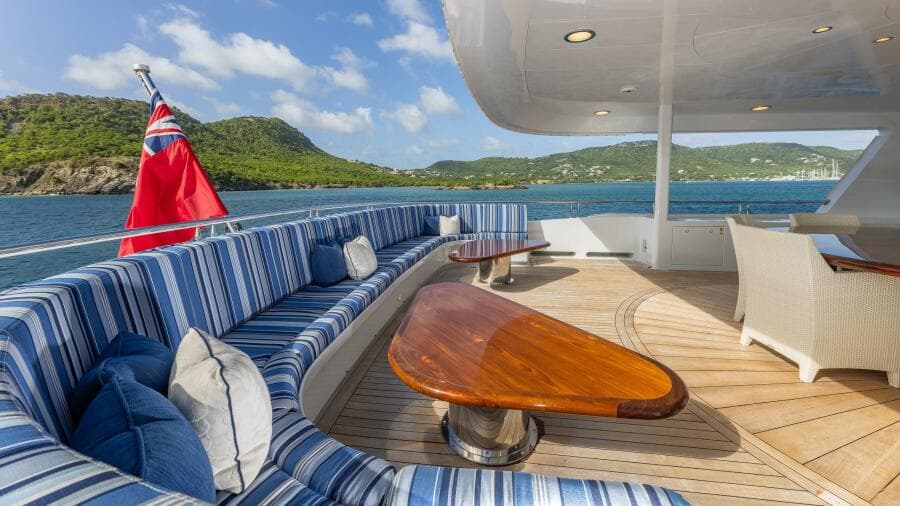 2001 Trinity Yachts Tri-Deck MY