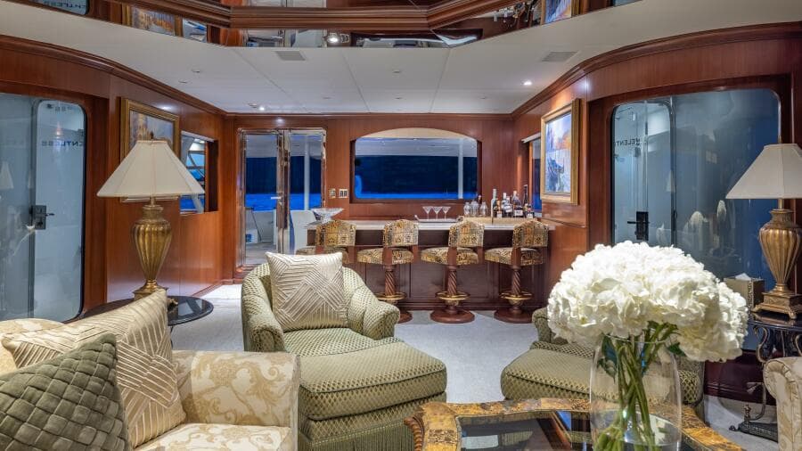 2001 Trinity Yachts Tri-Deck MY