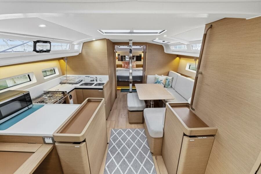 2021 Jeanneau 440