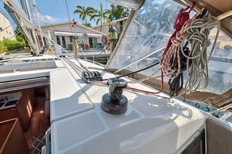 2021 Jeanneau 440