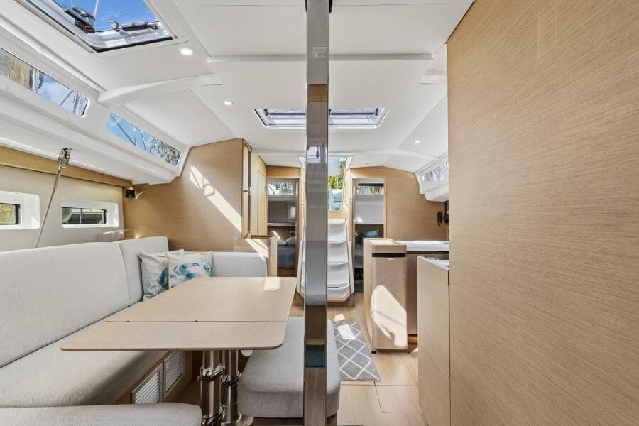 2021 Jeanneau 440