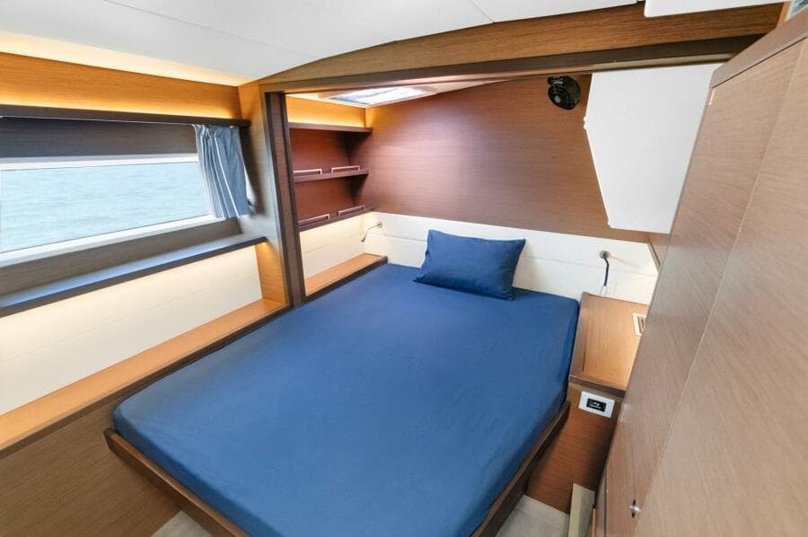 2021 Lagoon 52F