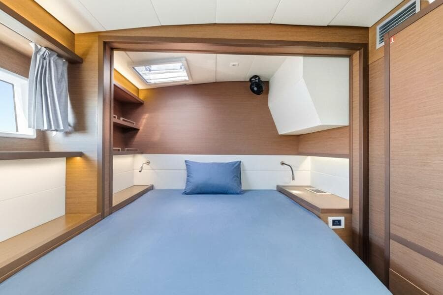 2021 Lagoon 52F