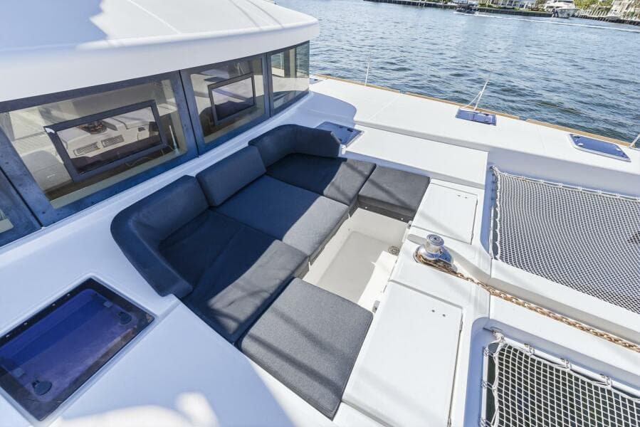 2021 Lagoon 52F