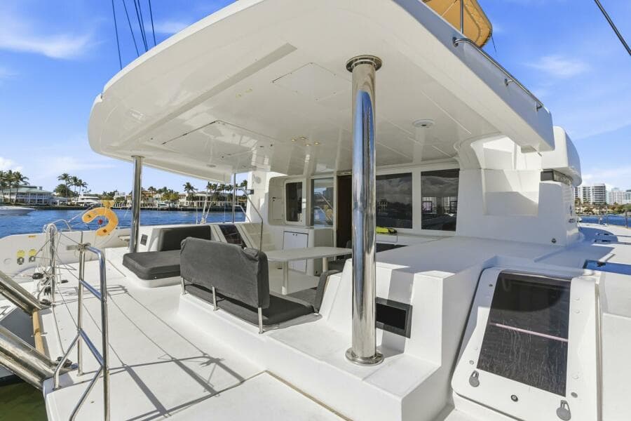 2021 Lagoon 52F