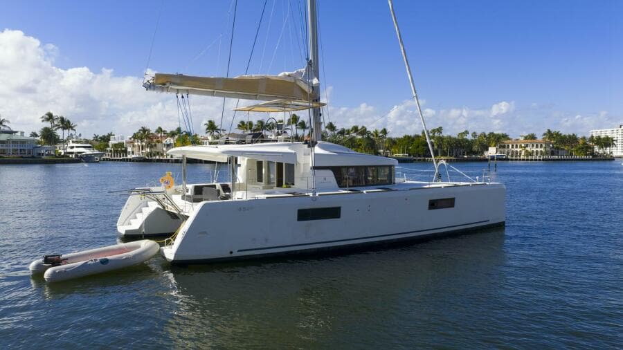 2021 Lagoon 52F