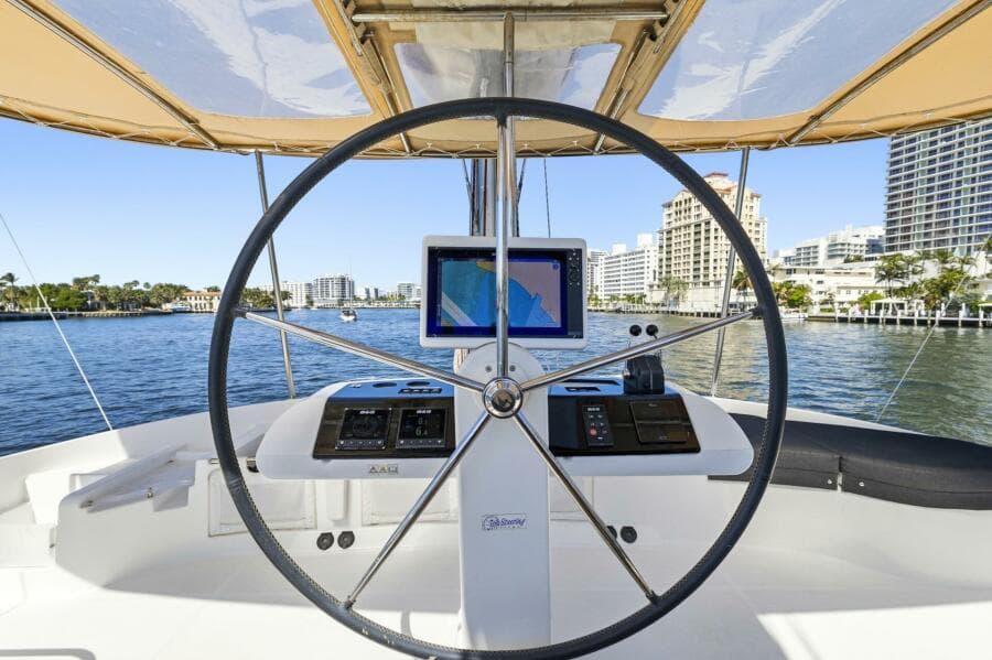 2021 Lagoon 52F