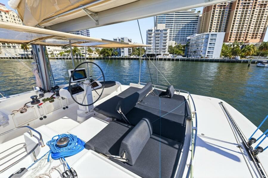 2021 Lagoon 52F