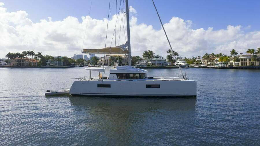2021 Lagoon 52F