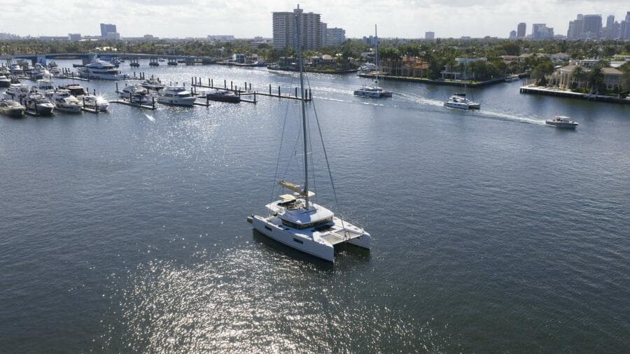 2021 Lagoon 52F