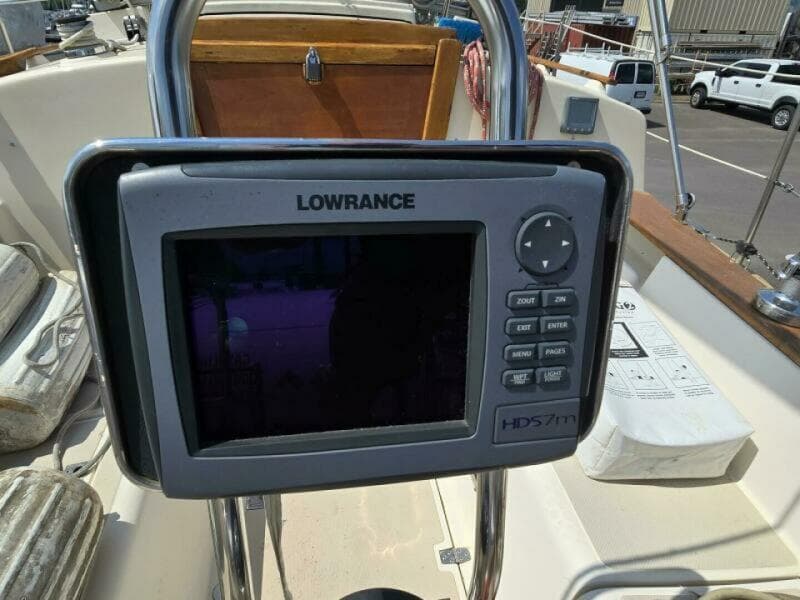 1988 Island Packet 27
