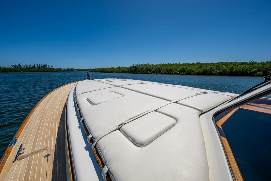 2021 Hinckley Talaria 55 Flybridge MKII