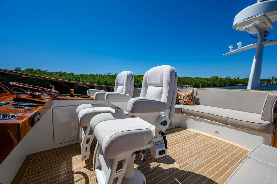 2021 Hinckley Talaria 55 Flybridge MKII