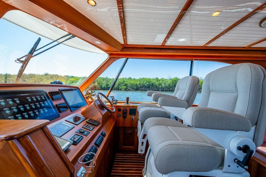 2021 Hinckley Talaria 55 Flybridge MKII