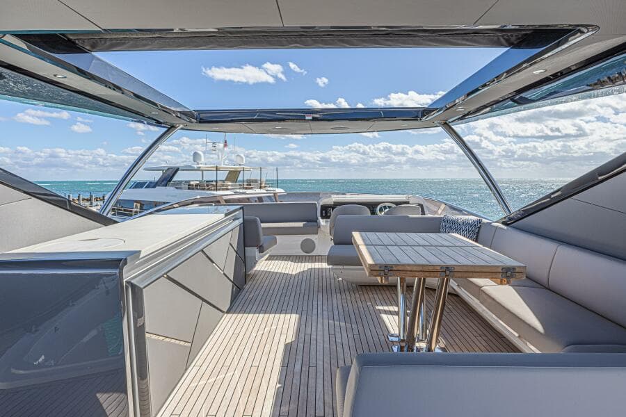 2025 Sunseeker 