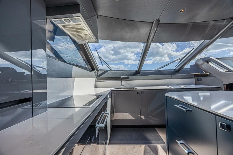 2025 Sunseeker 