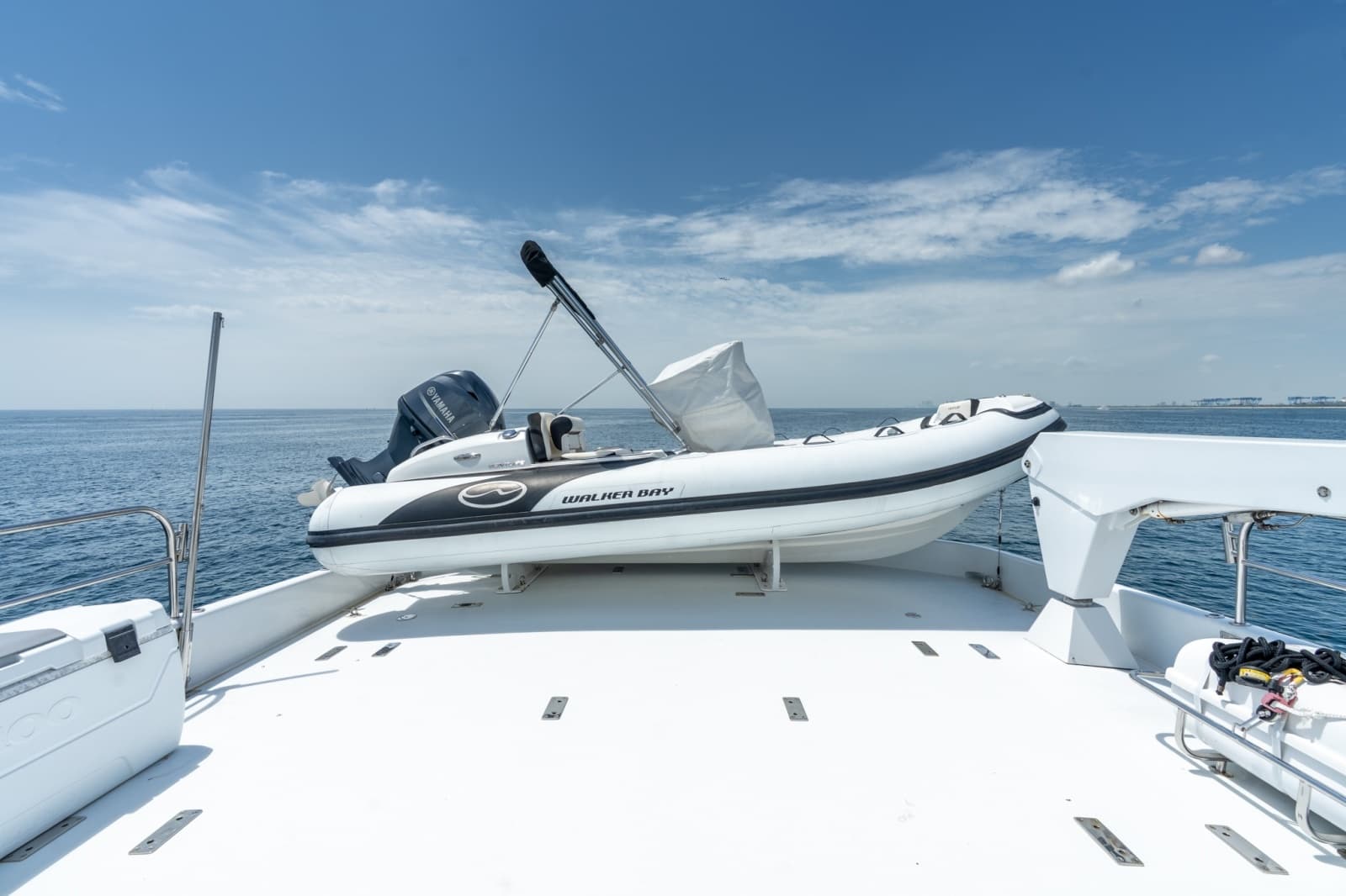 2000 Hatteras 75 Sport Deck