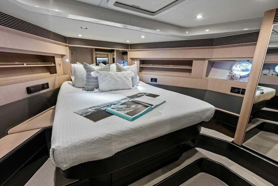 2015 Riva 63 Virtus